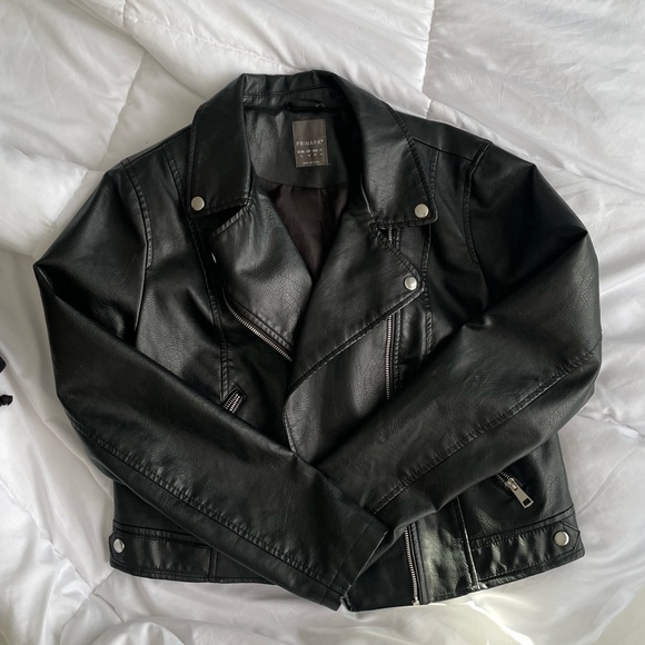 Leather jacket - Picture 1 of 4